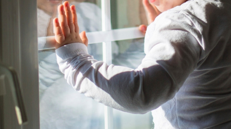 بالالاردىڭ بيىكتەن قۇلاۋ دەرەگى جيىلەدى