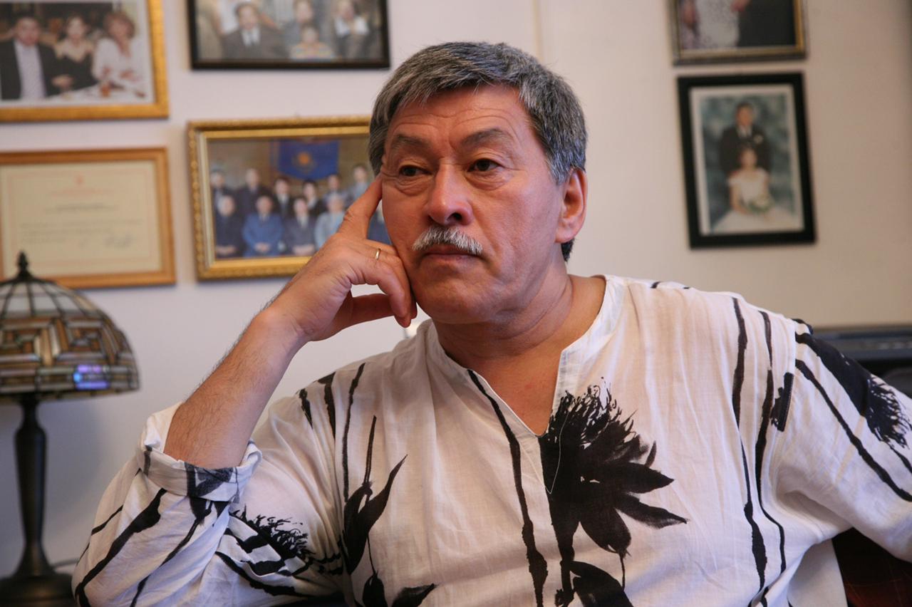 اسا مارتەبەلى اكتەر