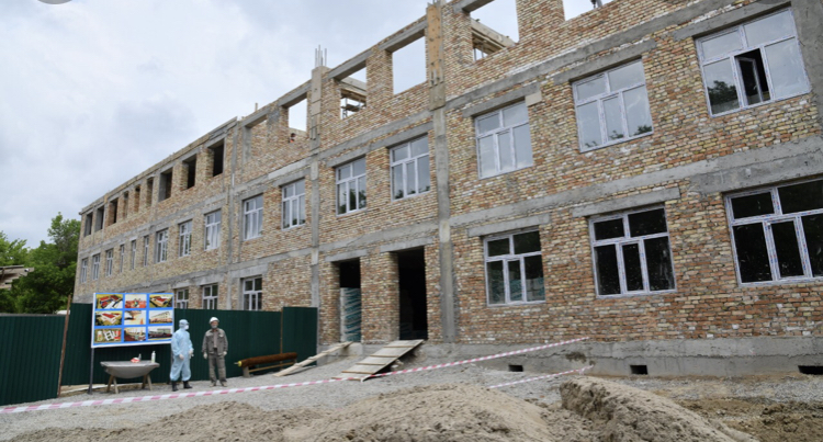 الماتىدا تاعى قانشا مەكتەپ پايدالانۋعا بەرىلەتىنى ايتىلدى