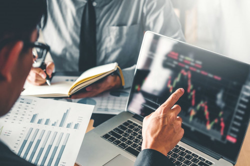 ينۆەستوردىڭ قۇقىعى قالاي قورعالادى؟