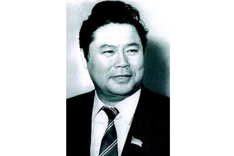 سايىندى نە ءۇشىن وقيمىز؟