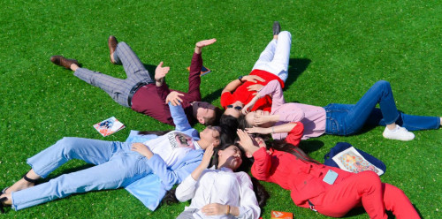 جاستار جاردەمى