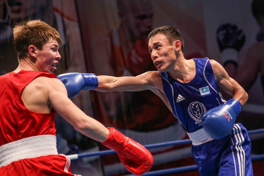 ەكى بوكسشىمىز كەزەكتى جەكپە-جەكتە جەڭىسكە جەتتى