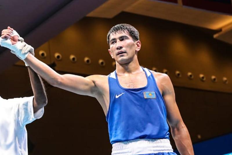 اسلانبەك شىمبەرگەنوۆ گەرمانيالىق بوكسشىنى وڭاي جەڭدى