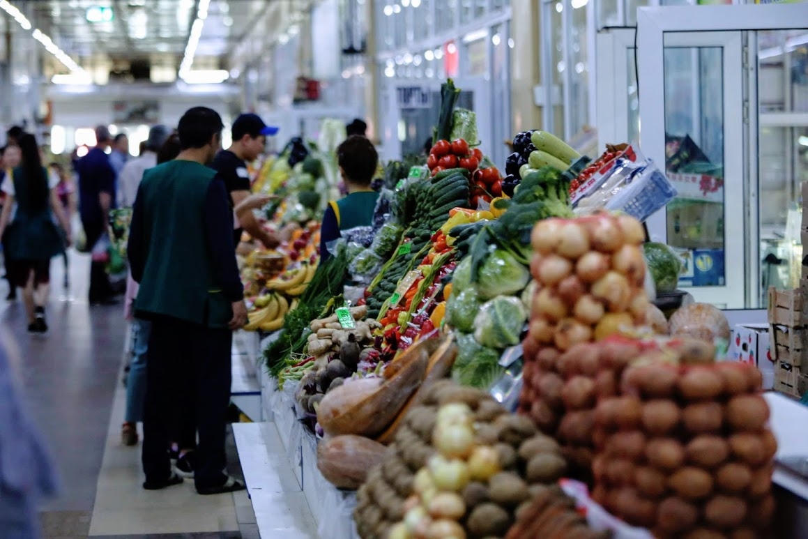 قازاقستان بازارلارىنان 3,8 توننادان استام قاۋىپتى ءونىم شىعارىلدى