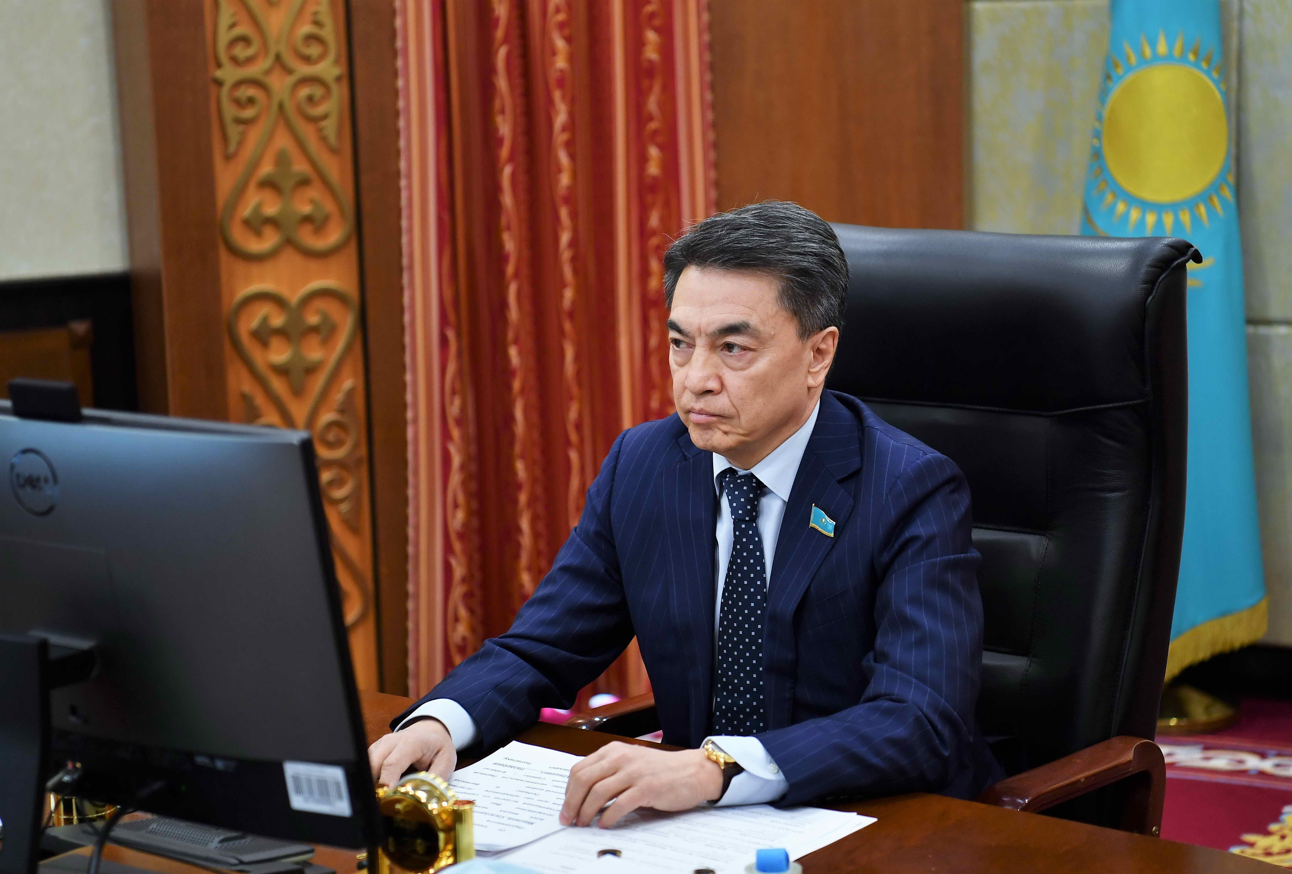 قاۋىپسىزدىك پەن ىنتىماقتاستىق ماسەلەلەرى قارالدى