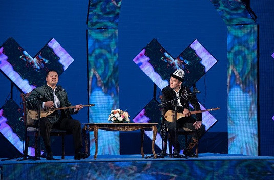 توگەيىن جىردى حالقىما...