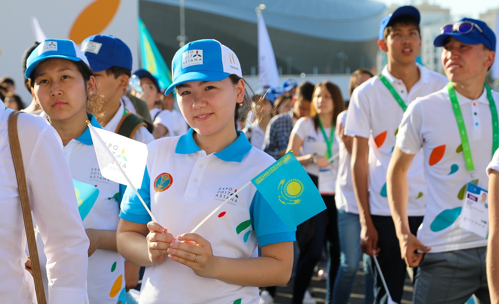 ۆولونتەر ستۋدەنتتەرگە اقشالاي سىياقى تولەنەتىن بولدى