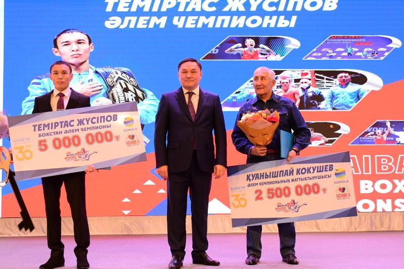 بوكستان الەم چەمپيونى تەمىرتاس جۇسىپوۆكە پاتەر بەرىلدى