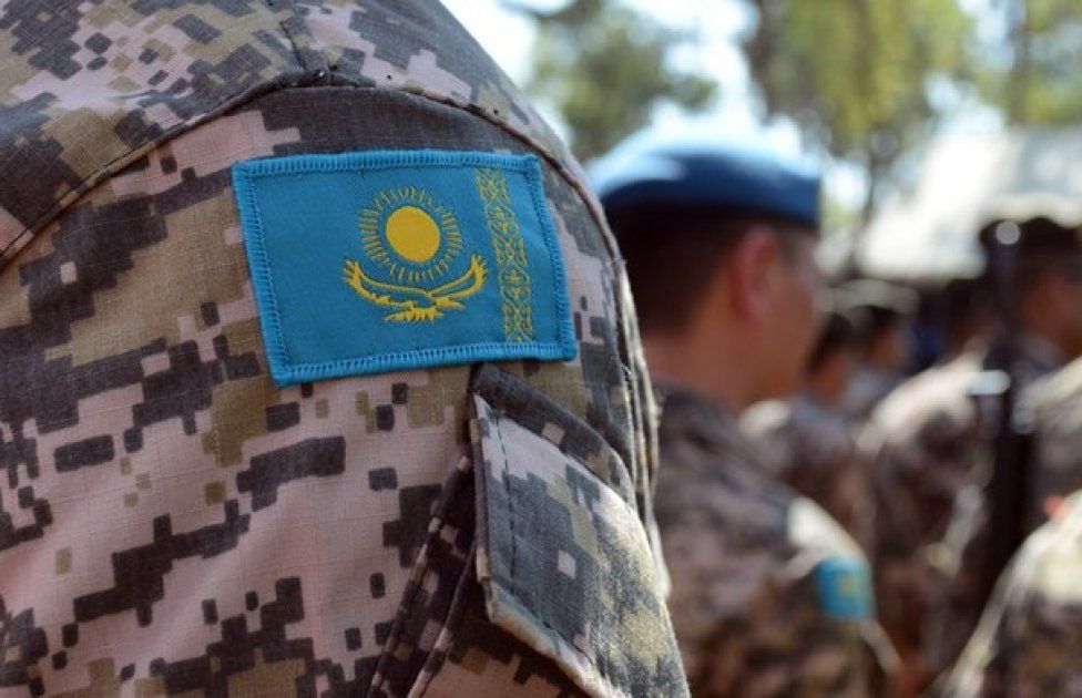 اقمولا وبلىسىندا اسكەري بولىمنەن قاشقان سارباز ىزدەستىرىلۋدە