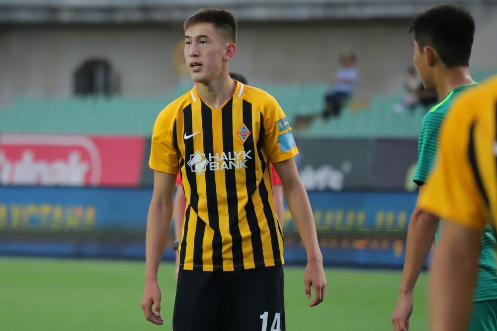 «ءتارتىپسىز» فۋتبولشىلار ءتىزىمى جاريالاندى