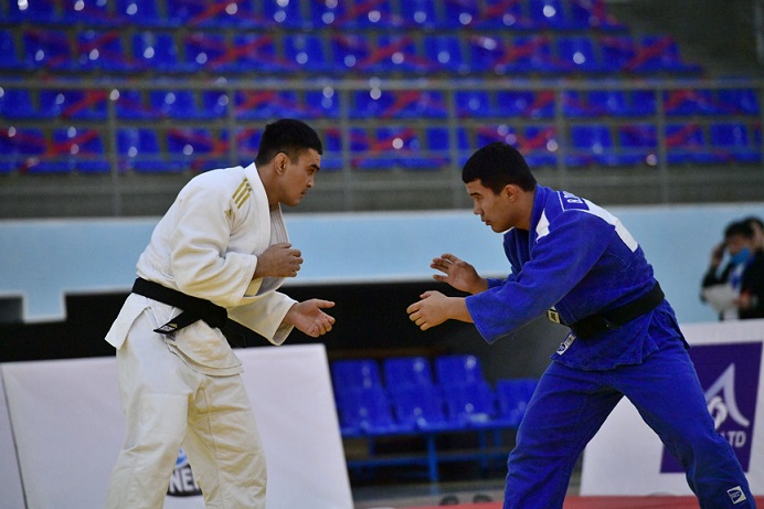 ورالدا كىمدەر وزدى؟