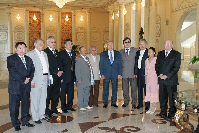 ۇلت ادەبيەتىن  ۇلىقتاعان تۇلعا