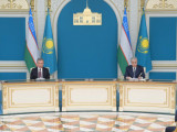 قازاقستان مەن وزبەكستان پرەزيدەنتتەرى بىرلەسكەن بريفينگ وتكىزدى