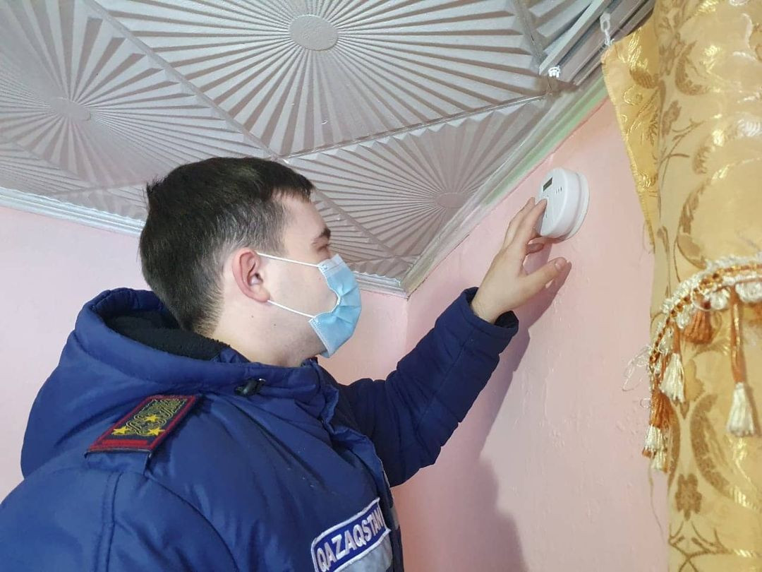 ەلوردادا الەۋمەتتىك وسال وتباسىلار پاتەرلەرىنە 33 ۋلى گاز داتچيگى ورناتىلدى