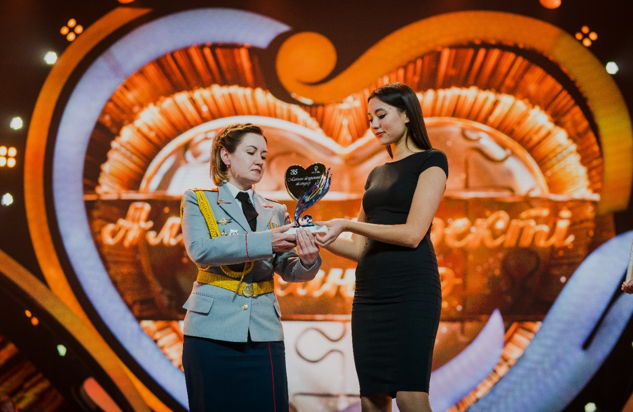 ەلوردادا الەۋمەتتىك ماڭىزى بار 30 كاسىپ وكىلىنە «التىن جۇرەكتى» جاندار مۇسىنشەسى تابىس ەتىلدى