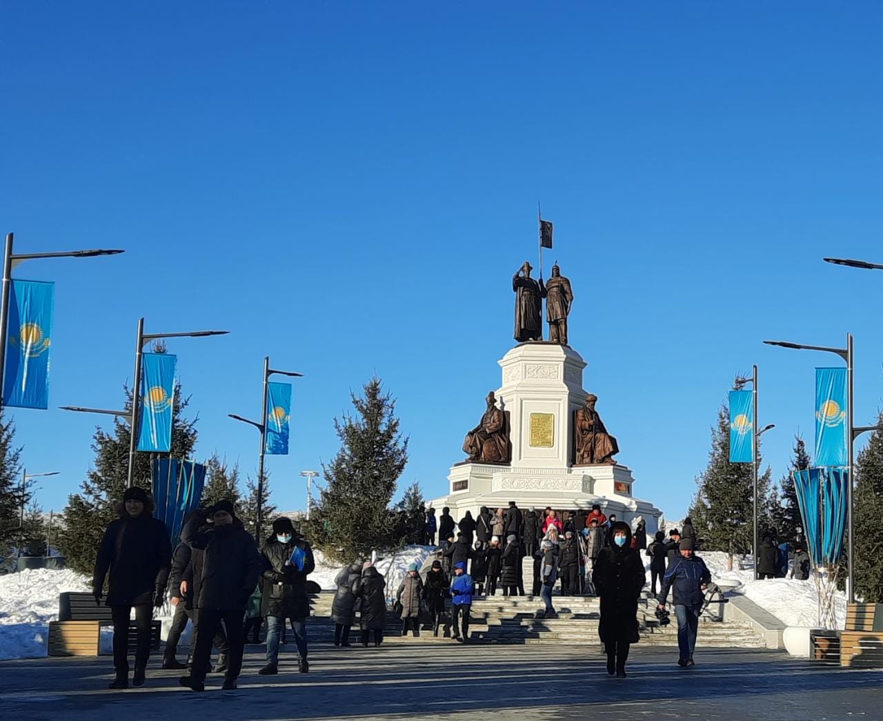 وسكەمەندە ەڭسەلى مونۋمەنت اشىلدى