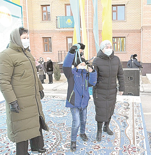 مەرەكە قارساڭىندا باسپانالى بولدى