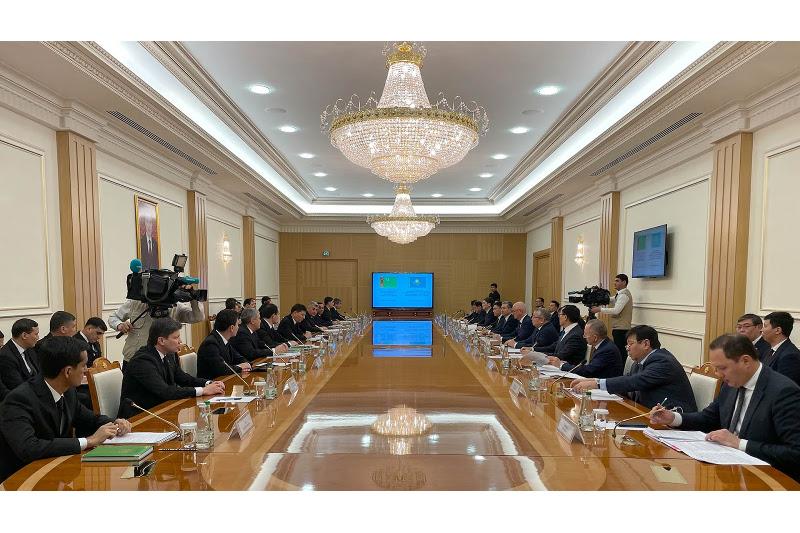 اشحابادتا قازاقستان-تۇرىكمەنستان ۇكىمەتارالىق كوميسسياسىنىڭ وتىرىسى ءوتتى