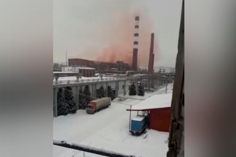 ەكولوگيا ءمينيسترى وسكەمەندەگى قىزعىلت تۇتىنگە قاتىستى تۇسىنىك بەردى