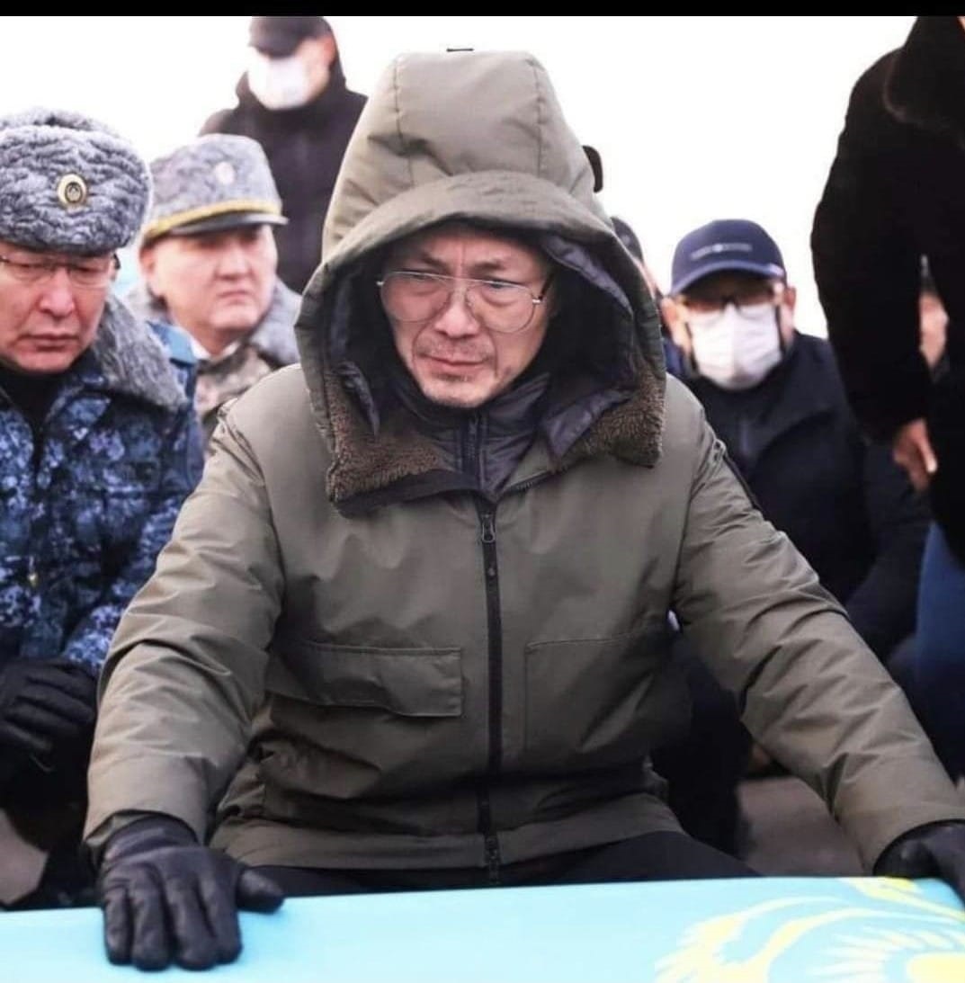 اتاسىنىڭ «التىن بالاسى» ەدى...