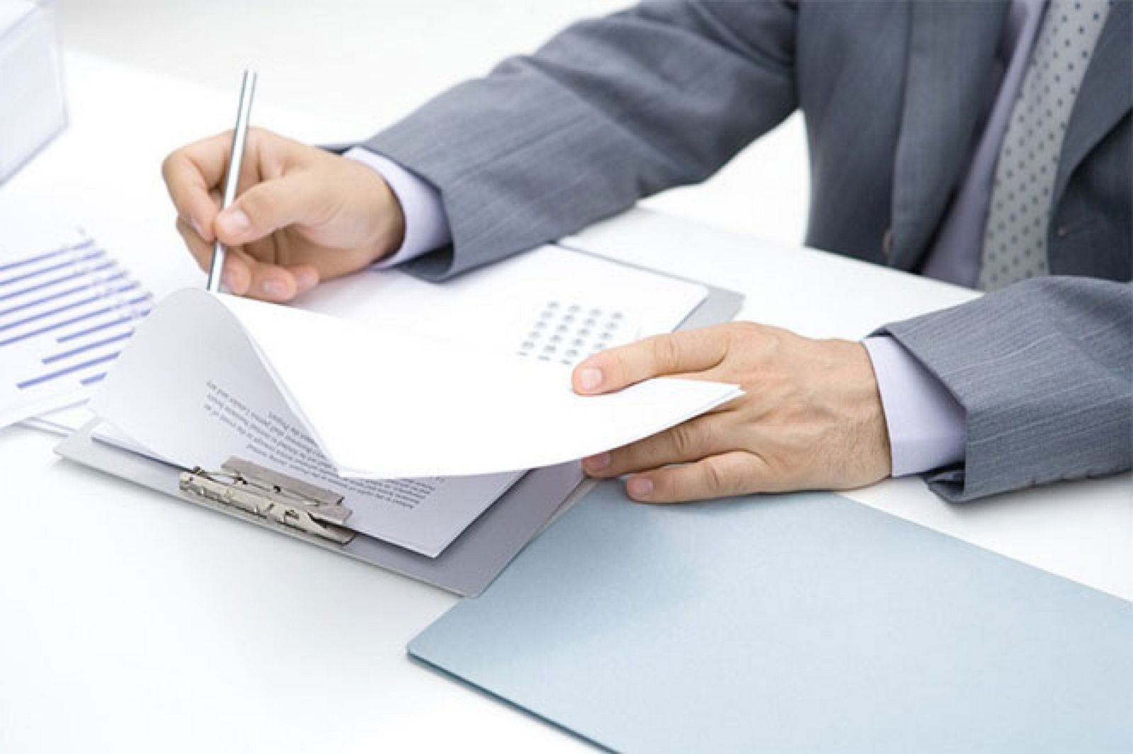 ۇكىمەتتىڭ كەيبىر قۇزىرەتتەرى يندۋستريا مينيسترلىگىنە بەرىلدى