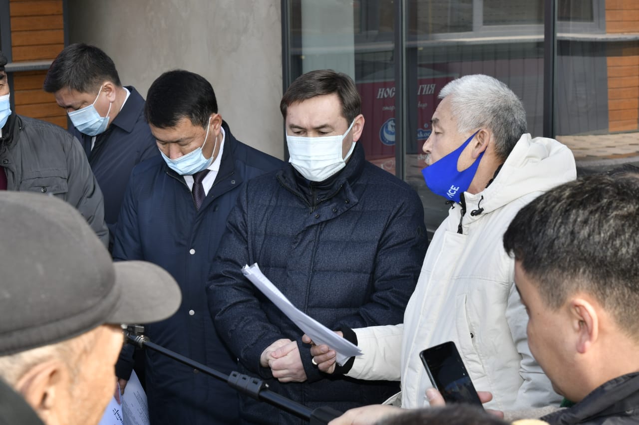 مۇرات ايتەنوۆ حالىقتىڭ ارىز-شاعىمىن تىڭدادى