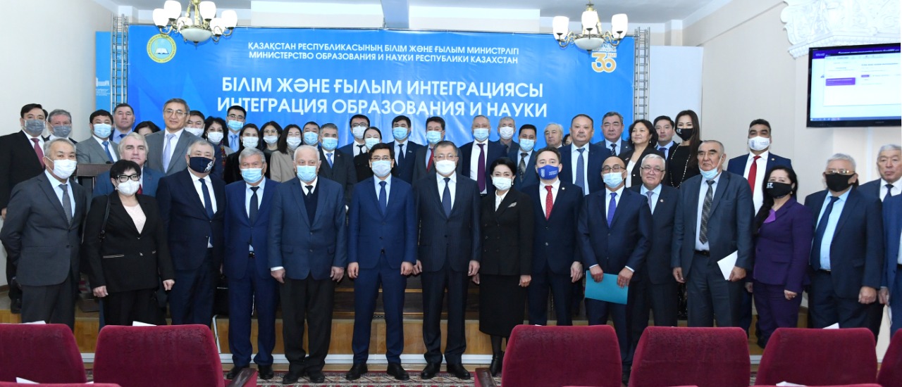 ىقپالداستىق كەلىسىمدەرىنە قول قويدى