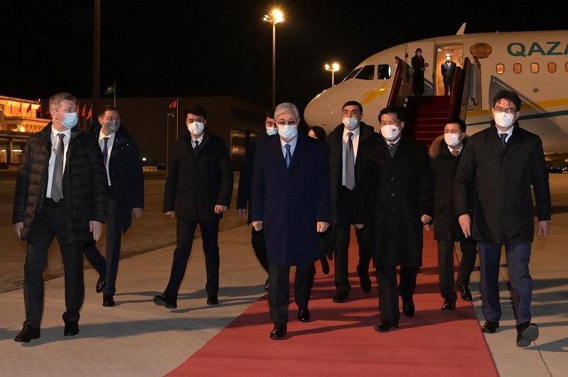 پرەزيدەنت بەيجىڭگە جۇمىس ساپارىمەن باردى