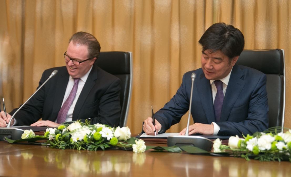 امەريكا مەملەكەتتىك باسقارۋ اسسوتسياتسياسىنىڭ ارنايى جۇلدەسىمەن ماراپاتتالدى