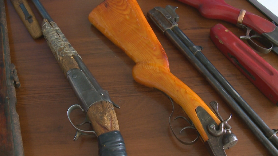 سەمەي تۇرعىنىنان زاڭسىز قارۋ-جاراق تاركىلەندى