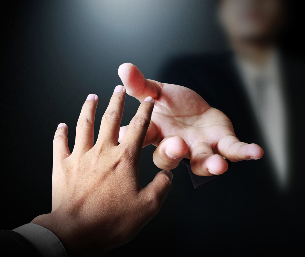 «كەدەيلىك قاقپانىنان» شىعامىز دەسەك...