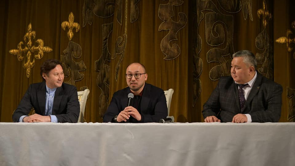 عابيت مۇسىرەپوۆ تەاترىنىڭ ديرەكتورى اۋىستى