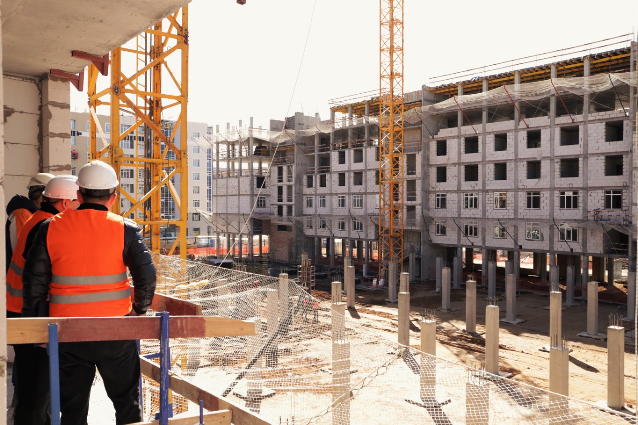 ەلدەگى قۇرىلىس نارىعى باسەكە نەگىزىندە داميتىن بولادى - قايىربەك وسكەنباەۆ