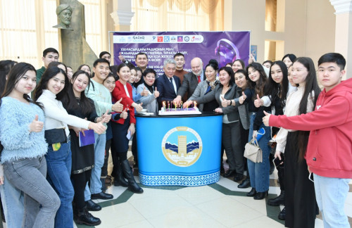 قازۇۋ-دە تسيفرلى راديوتەحنولوگيالاردى پايدالانۋ مۇمكىندىكتەرى تالقىلاندى