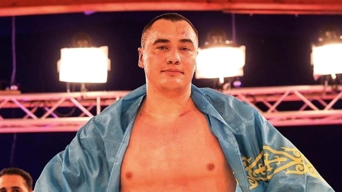 بۋكمەكەرلەر كوسوبۋتسكيدى فاۆوريت ساناپ وتىر