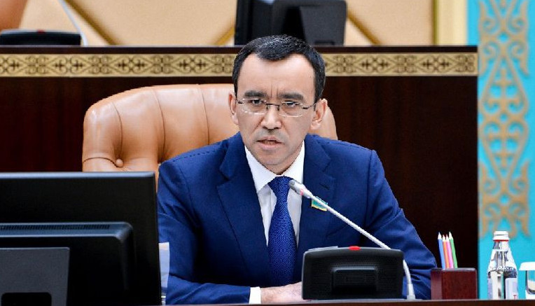 ماۋلەن اشىمباەۆ: ۋكرايناداعى احۋال بەيبىت جولمەن شەشىلۋى ءتيىس