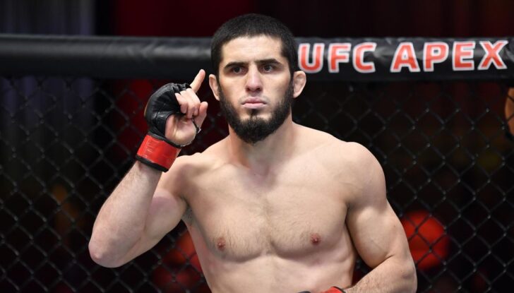 UFC ۆەگاس 49 تۋرنيرىندە كىمدەردىڭ وكتاگونعا شىعاتىنى بەلگىلى بولدى