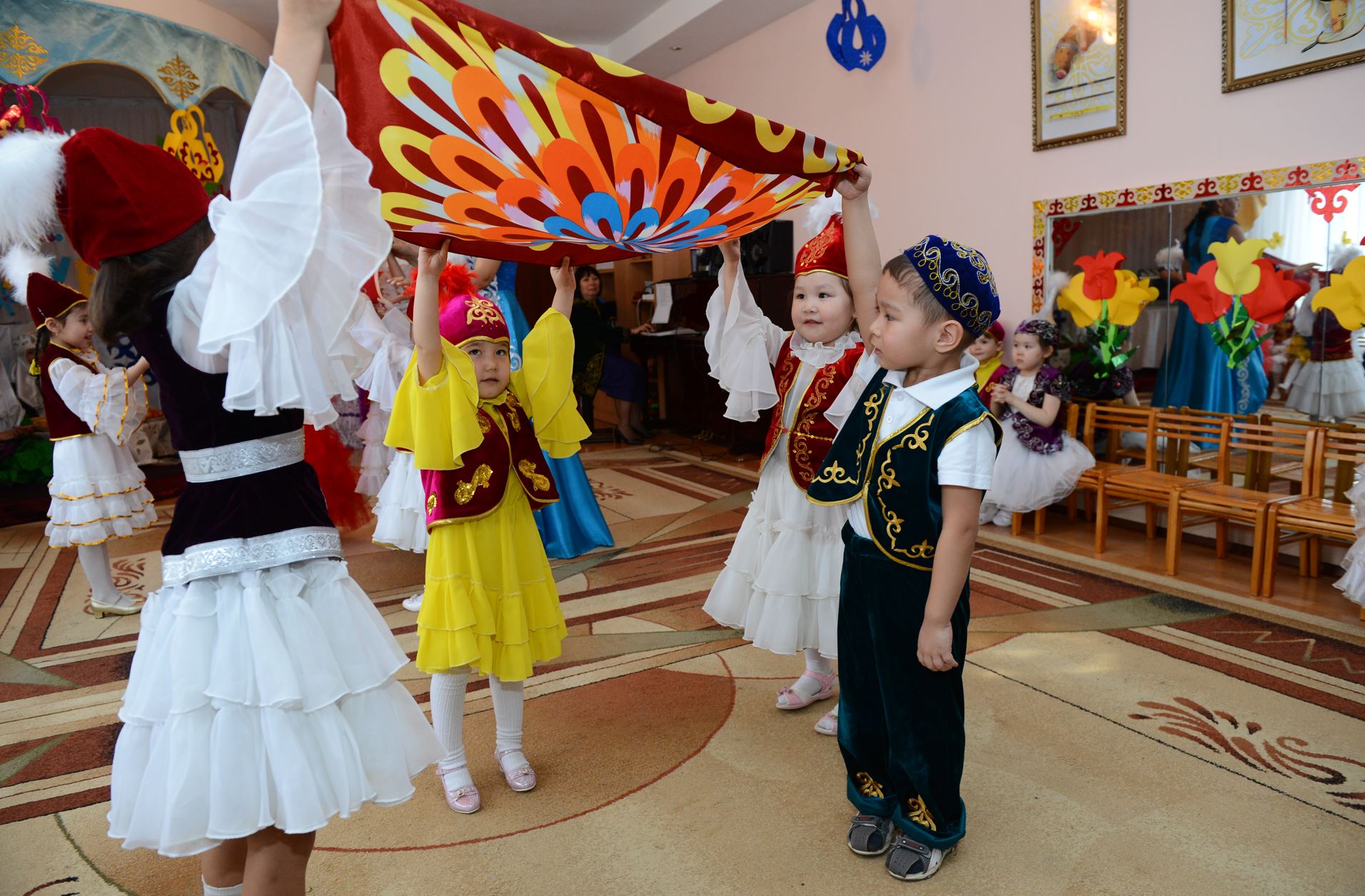 بالا تاربيەسىندەگى باسىمدىقتار