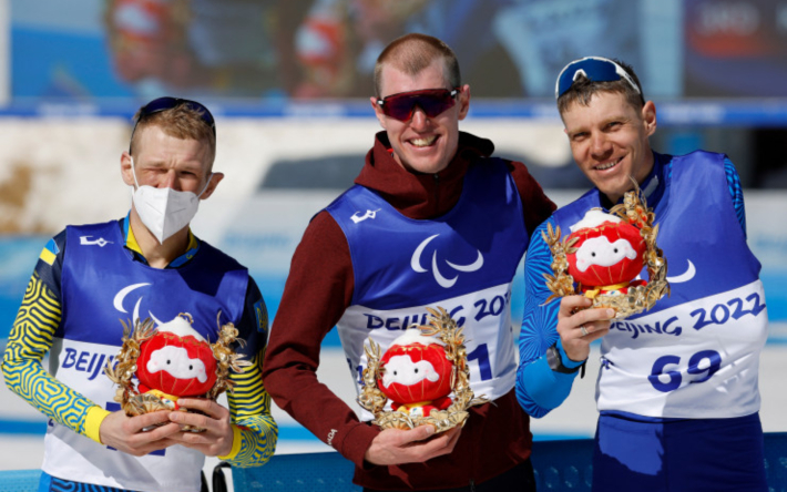 جالعىز جۇلدەمەن قورىتىندىلادى