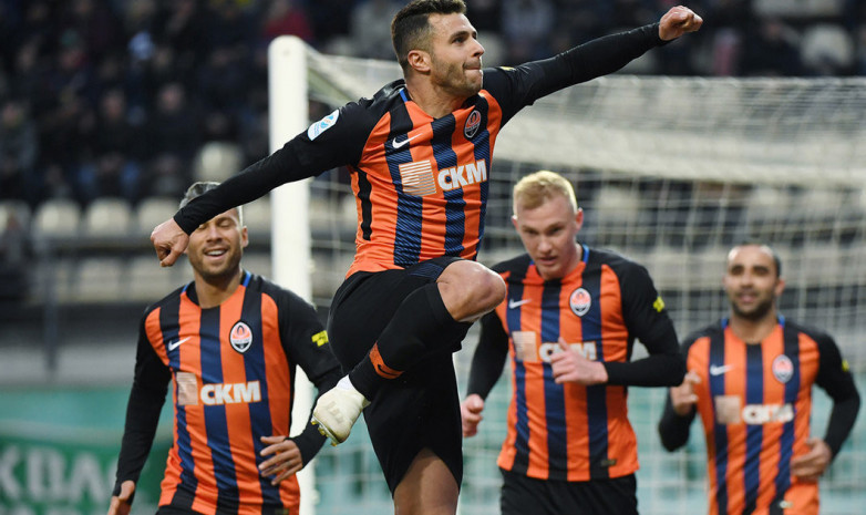 «شاحتەر» كوش باستادى