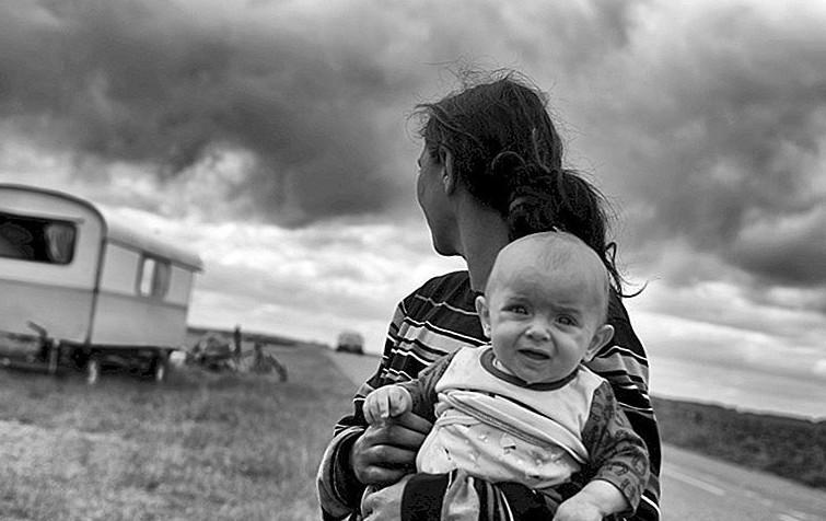 كەدەيلىك پروبلەماسى ايەلدەرگە كوبىرەك كەرى اسەر ەتەدى