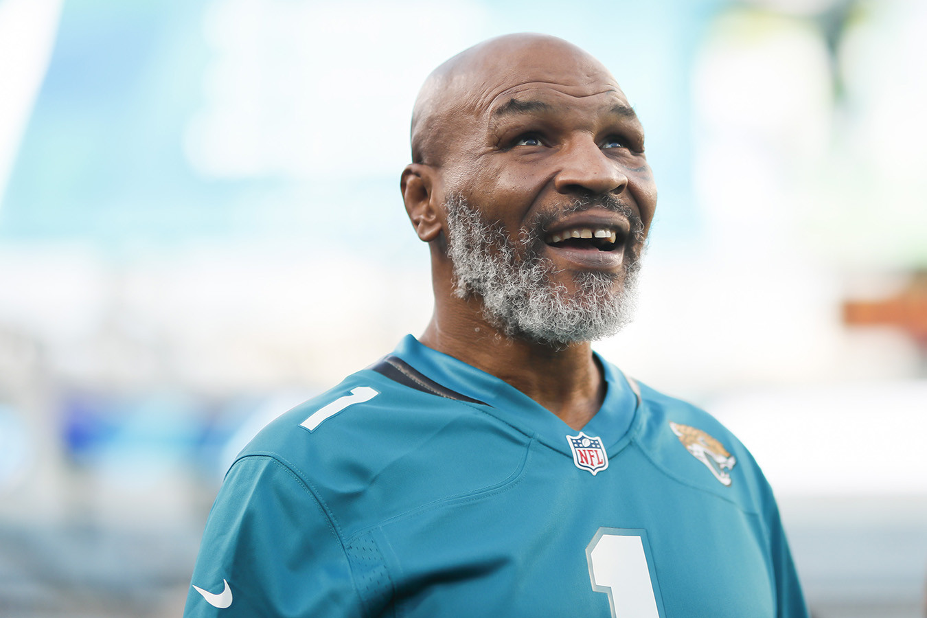 رينگتە كەزدەسكىڭ كەلسە اناسىنا, وتباسىنا ءتىل تيگىزۋىڭ كەرەك - مايك تايسون