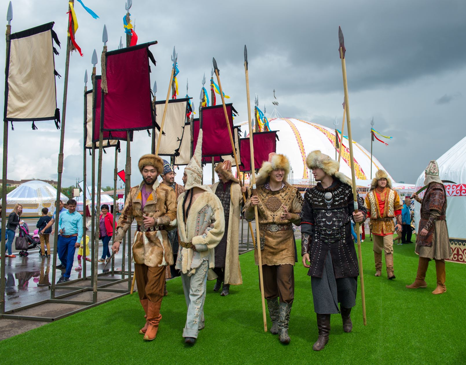 جىگىتتىڭ جاقسىسى – ناعاشىدان