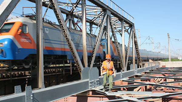 الاكولگە جەتكىزەتىن تەمىر جول ينفراقۇرىلىمى جاقسارادى