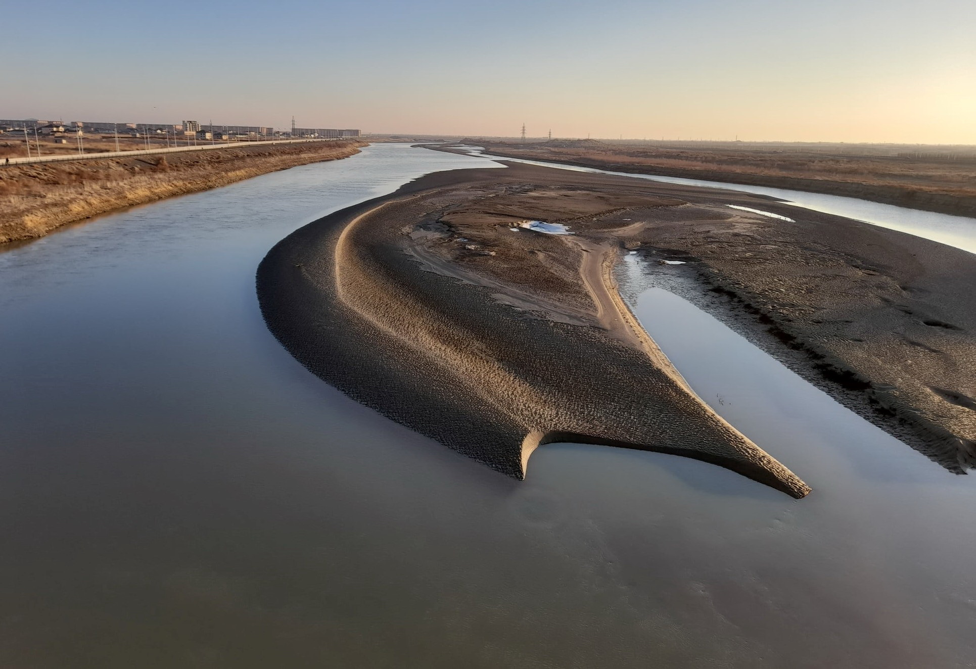 داريا ارناسى تومەن, ەل كوڭىلى ەلەڭ