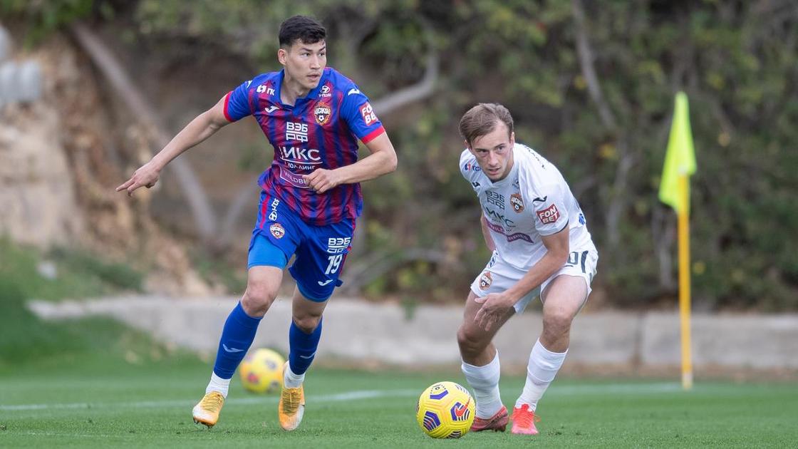 زاينۋتدينوۆ ۇزدىكتەر قاتارىندا