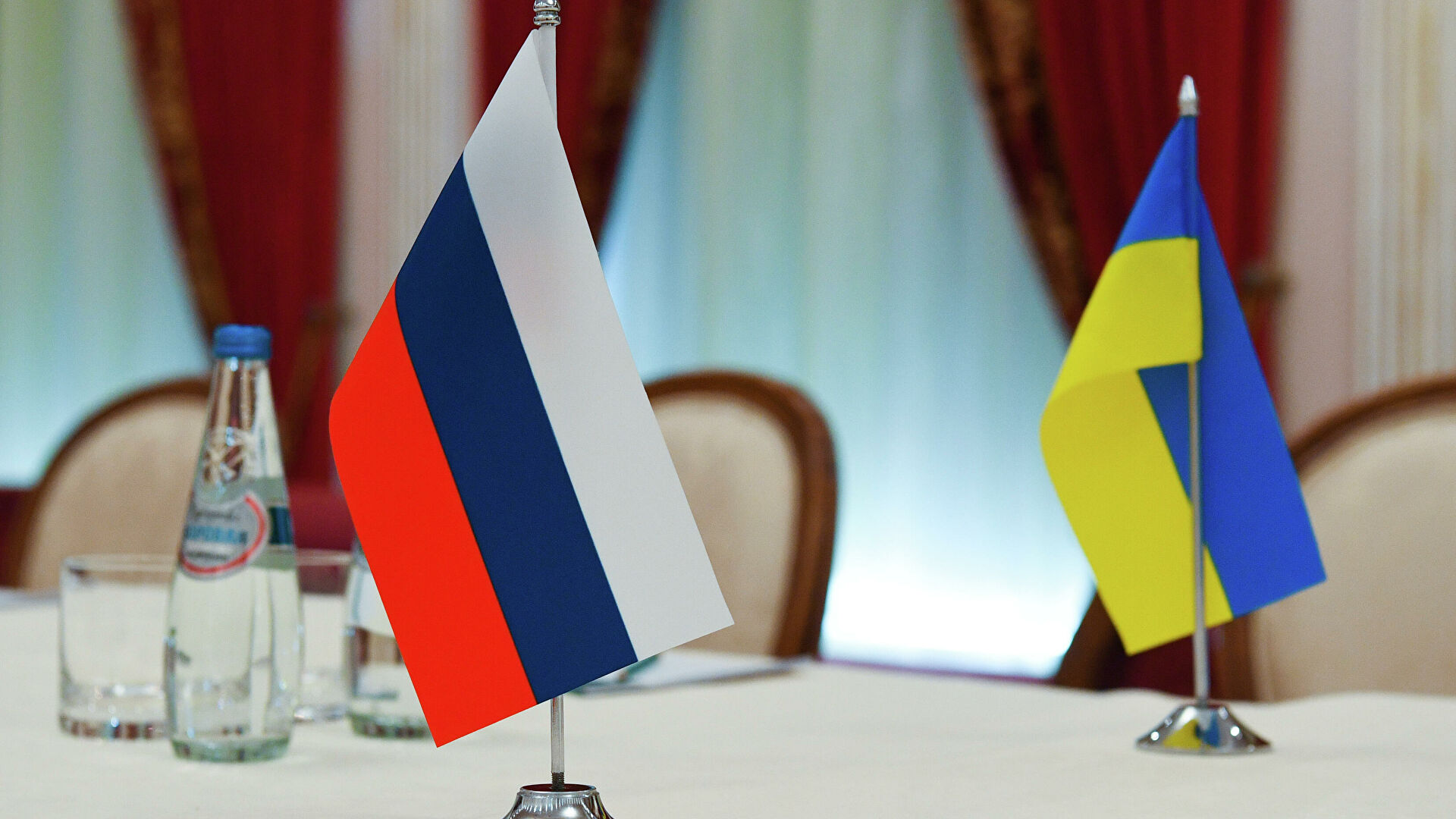 ۋكراينا-رەسەي: كەلىسسوزدەر جۇرگىزىلۋدە