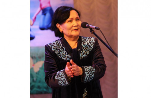 ونەر مەن ۇستازدىقتى ۇشتاستىرعان