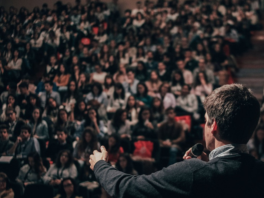 زاماناۋي ءدارىس بەرۋدىڭ وزەكتىلىگى ارتتى